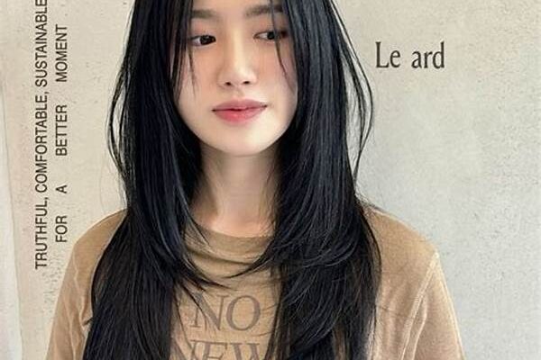 Inspirasi Gaya Rambut Panjang Layer